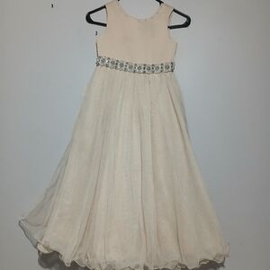 Chantilly Place Girls Long Elegant Sleeveless Dress. Size 6